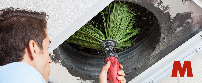 Cleaning air ducts