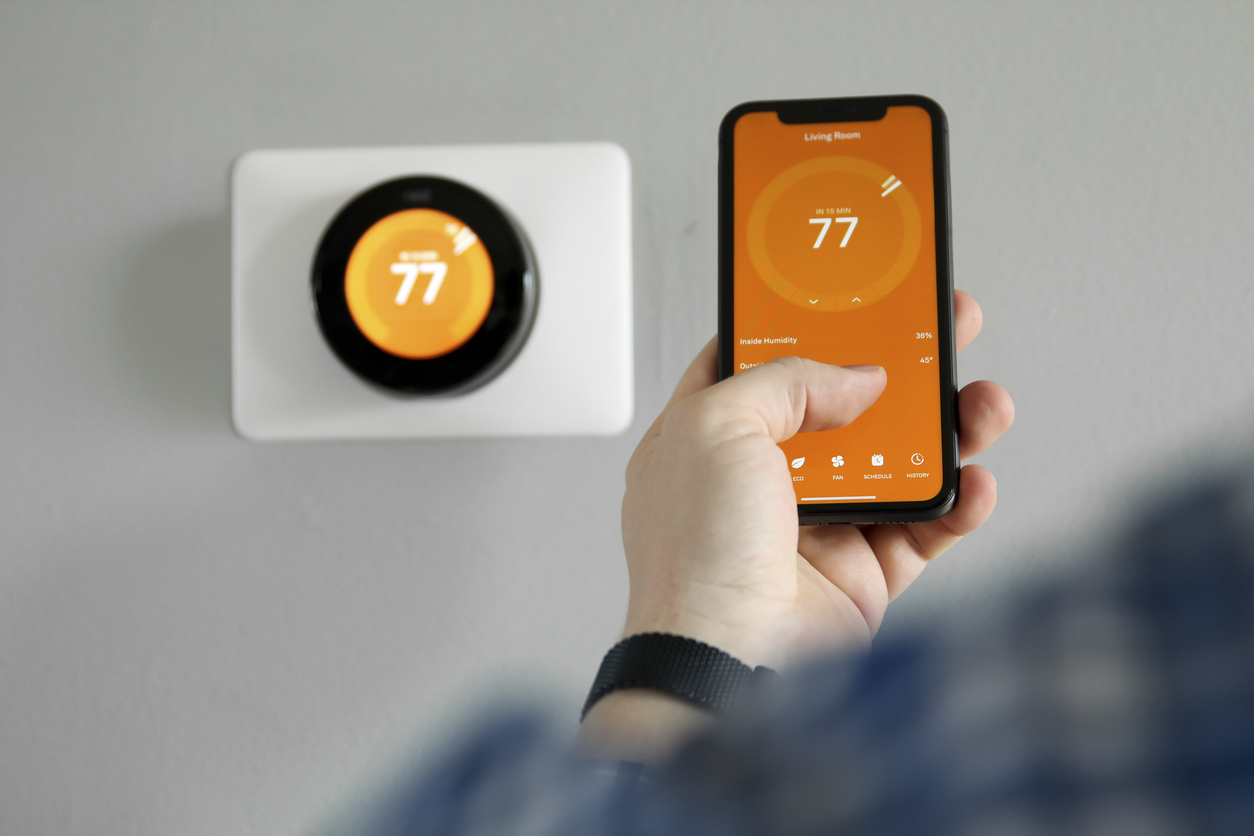 Smart Thermostat and Mobile App